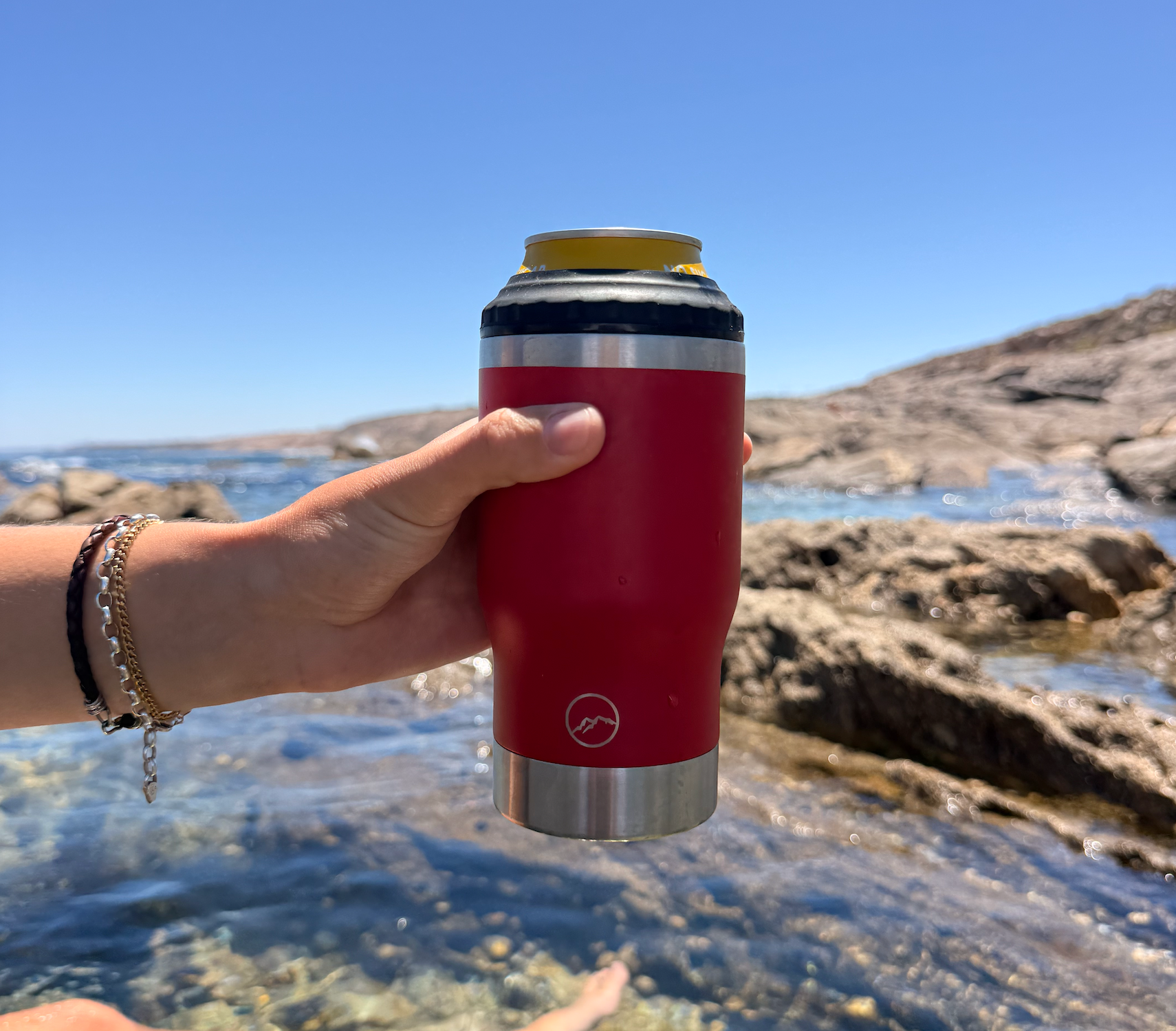 RUGD StubCup Original 5 in 1 stubby cooler and coffee cup with ocean background